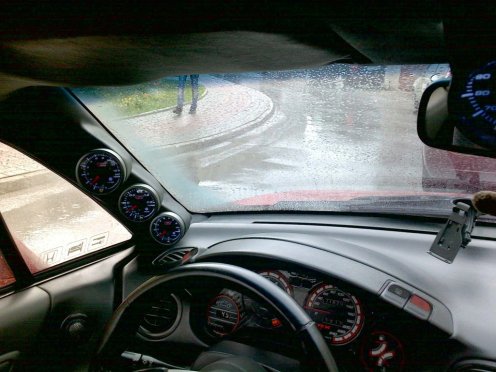 הונדה התחמשה בשעונים (הייתה לה סיבה טובה)