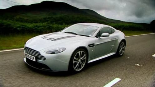 aston martin V12 vantage coupe